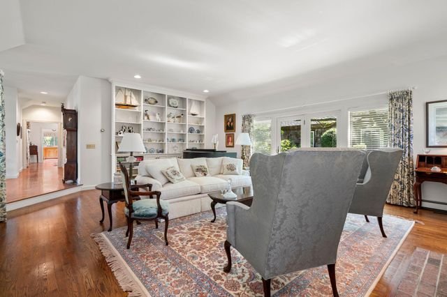 15 Hayward Lane, Orleans, MA 02653