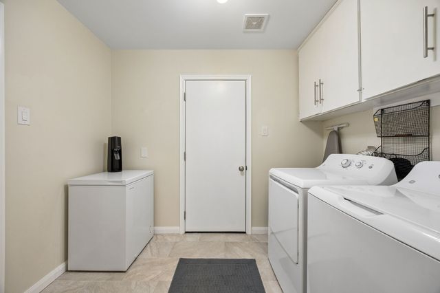 11830 Dixfield Drive, Dallas, TX 75218