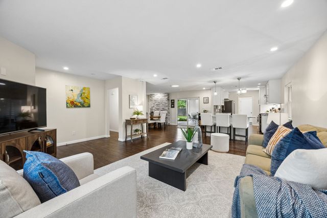 11830 Dixfield Drive, Dallas, TX 75218