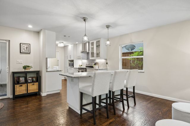 11830 Dixfield Drive, Dallas, TX 75218