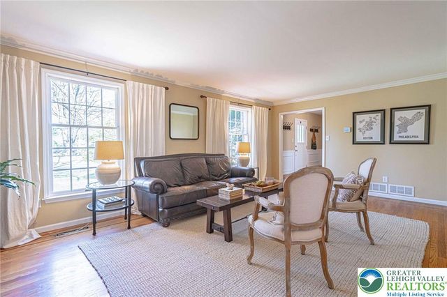 2350 Lehigh Parkway, Allentown City, PA 18103