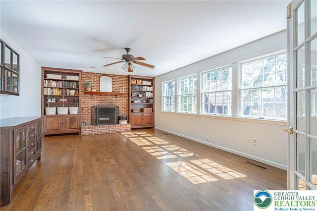 2350 Lehigh Parkway, Allentown City, PA 18103