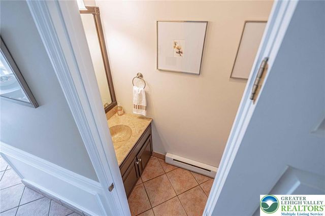 2350 Lehigh Parkway, Allentown City, PA 18103