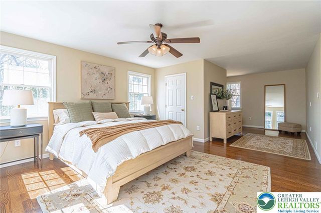 2350 Lehigh Parkway, Allentown City, PA 18103