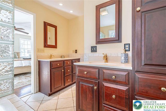 2350 Lehigh Parkway, Allentown City, PA 18103