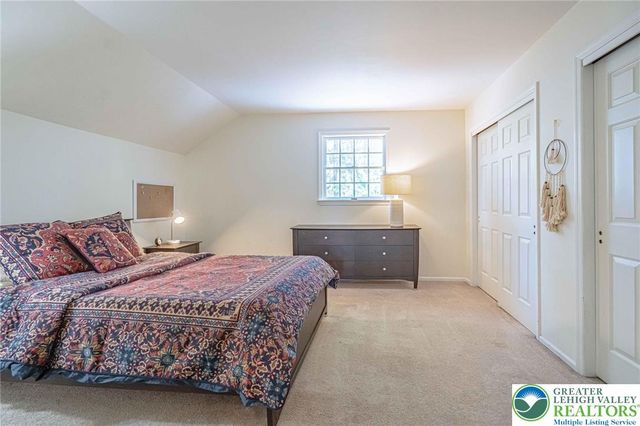 2350 Lehigh Parkway, Allentown City, PA 18103