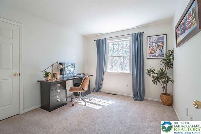 2350 Lehigh Parkway, Allentown City, PA 18103