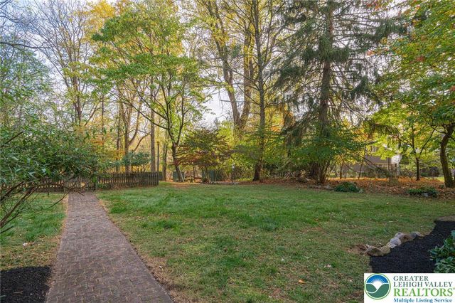 2350 Lehigh Parkway, Allentown City, PA 18103