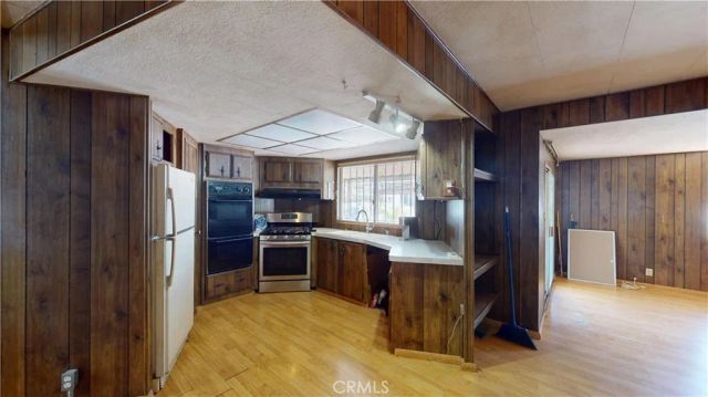 6741 Lincoln 30, Buena Park, CA 90620