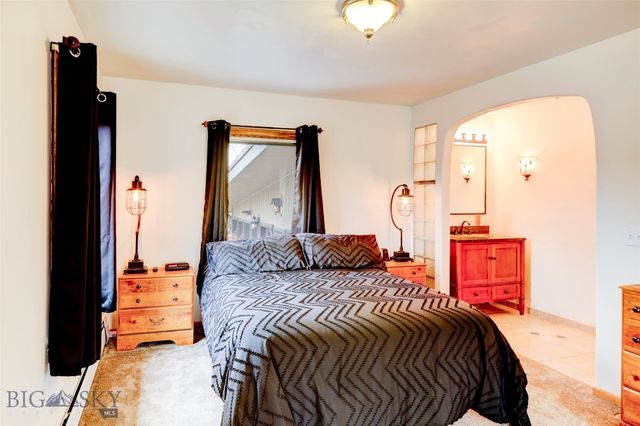 726 US Highway 10 West W, Livingston, MT 59047