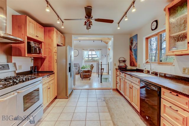 726 US Highway 10 West W, Livingston, MT 59047