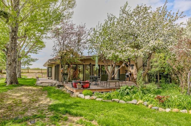 726 US Highway 10 West W, Livingston, MT 59047