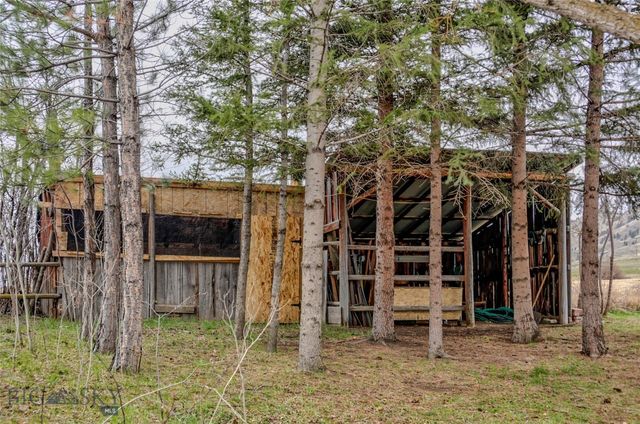 726 US Highway 10 West W, Livingston, MT 59047