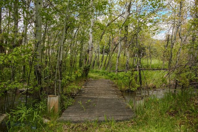 726 US Highway 10 West W, Livingston, MT 59047