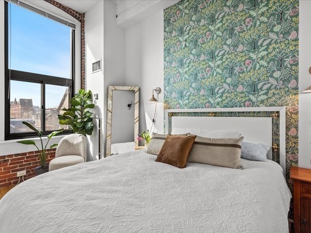 320 W 2nd St 407, Boston, MA 02127