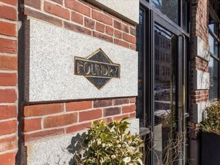 320 W 2nd St 407, Boston, MA 02127