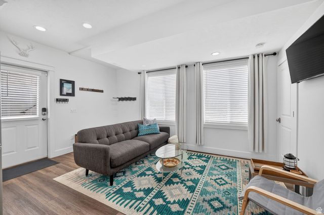 6800 S GREENDALE RD, Cottonwood Heights, UT 84121