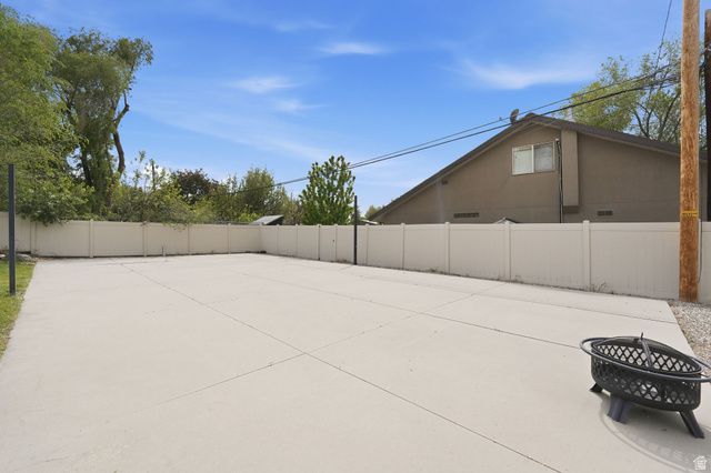6800 S GREENDALE RD, Cottonwood Heights, UT 84121