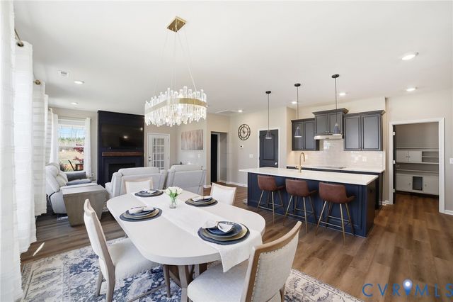 424 Bayberry Ln, Zion Crossroads, VA 22942