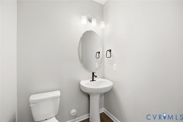 424 Bayberry Ln, Zion Crossroads, VA 22942
