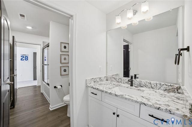 424 Bayberry Ln, Zion Crossroads, VA 22942