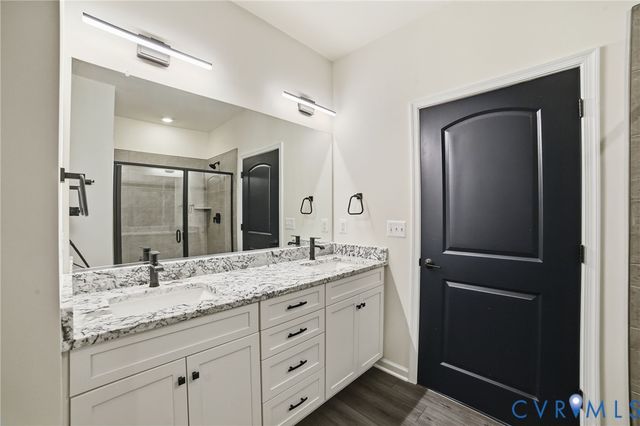 424 Bayberry Ln, Zion Crossroads, VA 22942