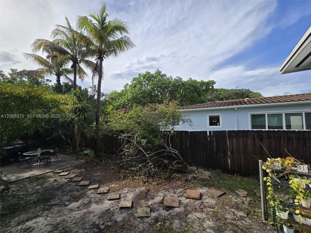 12660 NE 4th Avenue, North Miami, FL 33161