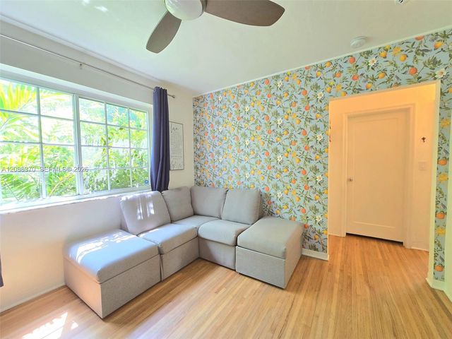 12660 NE 4th Avenue, North Miami, FL 33161