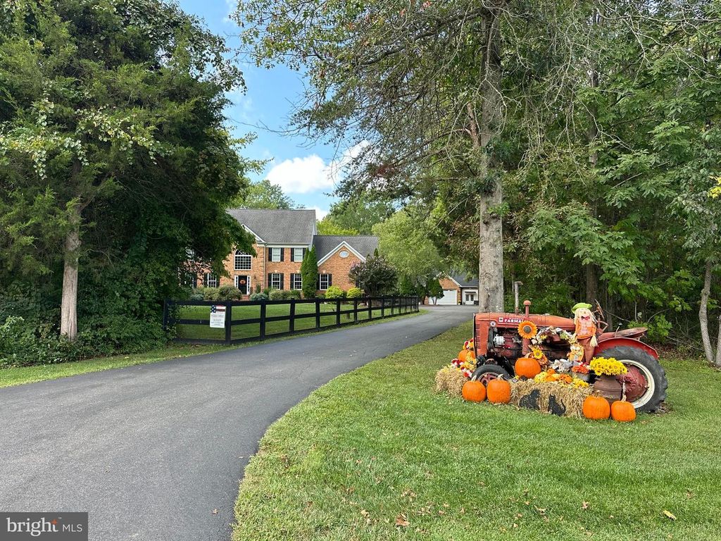 9300 MACKENZIE MEADOW CT, Nokesville, VA 20181