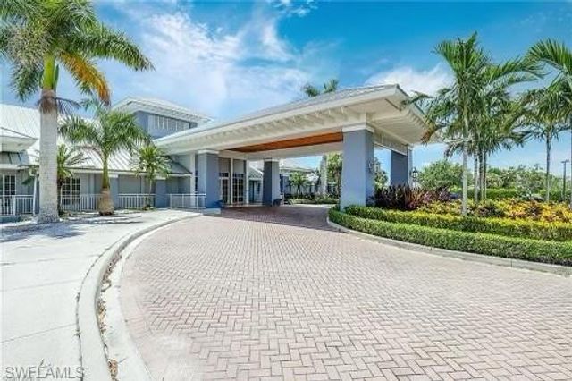 18750 Lake Hammock DR, Naples, FL 34114