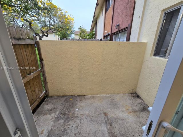 6627 Winfield Blvd 102-C, Margate, FL 33063