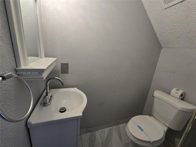 6627 Winfield Blvd 102-C, Margate, FL 33063