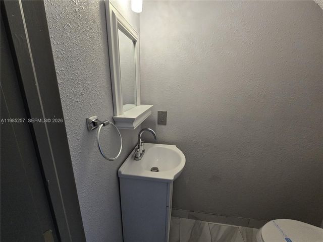 6627 Winfield Blvd 102-C, Margate, FL 33063