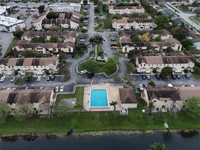 6627 Winfield Blvd 102-C, Margate, FL 33063