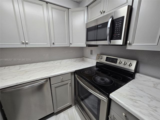 6627 Winfield Blvd 102-C, Margate, FL 33063