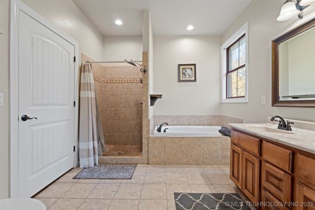 29880 S 592 Lane, Grove, OK 74344