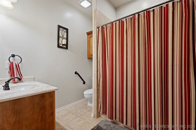 29880 S 592 Lane, Grove, OK 74344