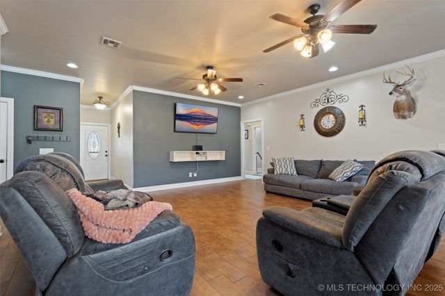 29880 S 592 Lane, Grove, OK 74344