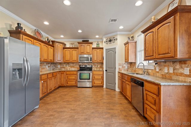 29880 S 592 Lane, Grove, OK 74344