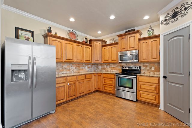 29880 S 592 Lane, Grove, OK 74344