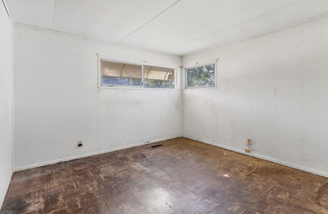 5320 N 69th STREET, Milwaukee, WI 53218