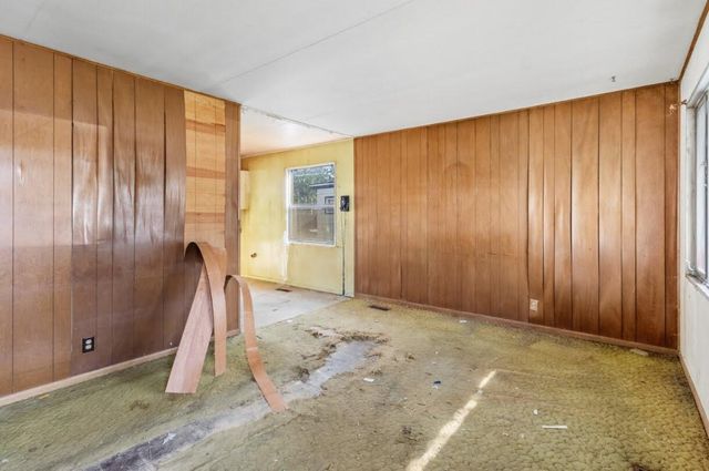 5320 N 69th STREET, Milwaukee, WI 53218