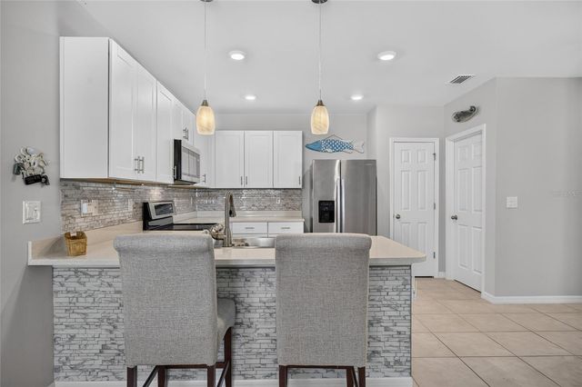 25128 E LENOX CIRCLE, Punta Gorda, FL 33950