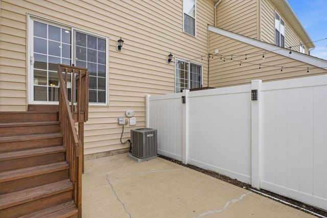 5163 Horseshoe Falls Drive, 9, Dublin, OH 43016