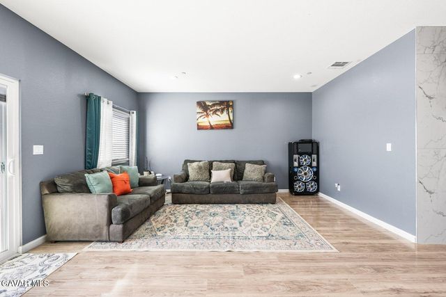 10588 Peach Avenue, California City, CA 93505