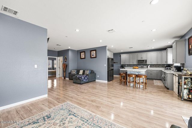 10588 Peach Avenue, California City, CA 93505