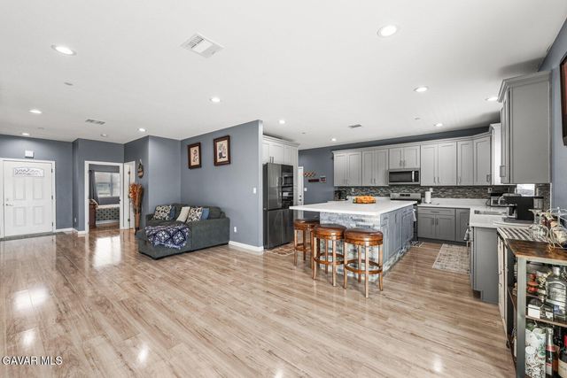 10588 Peach Avenue, California City, CA 93505