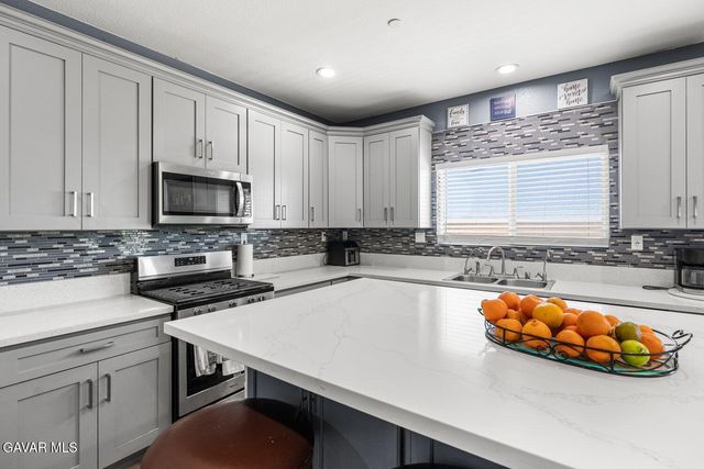 10588 Peach Avenue, California City, CA 93505