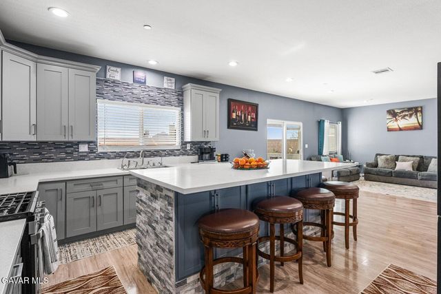 10588 Peach Avenue, California City, CA 93505