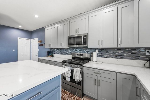 10588 Peach Avenue, California City, CA 93505